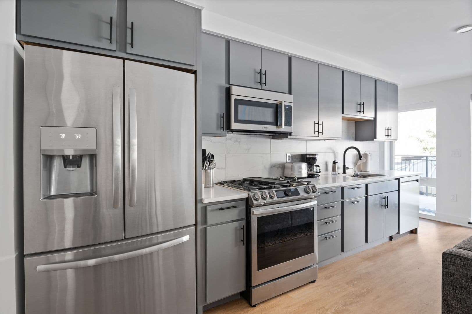 Washington Apartment: 1126 9th St NW