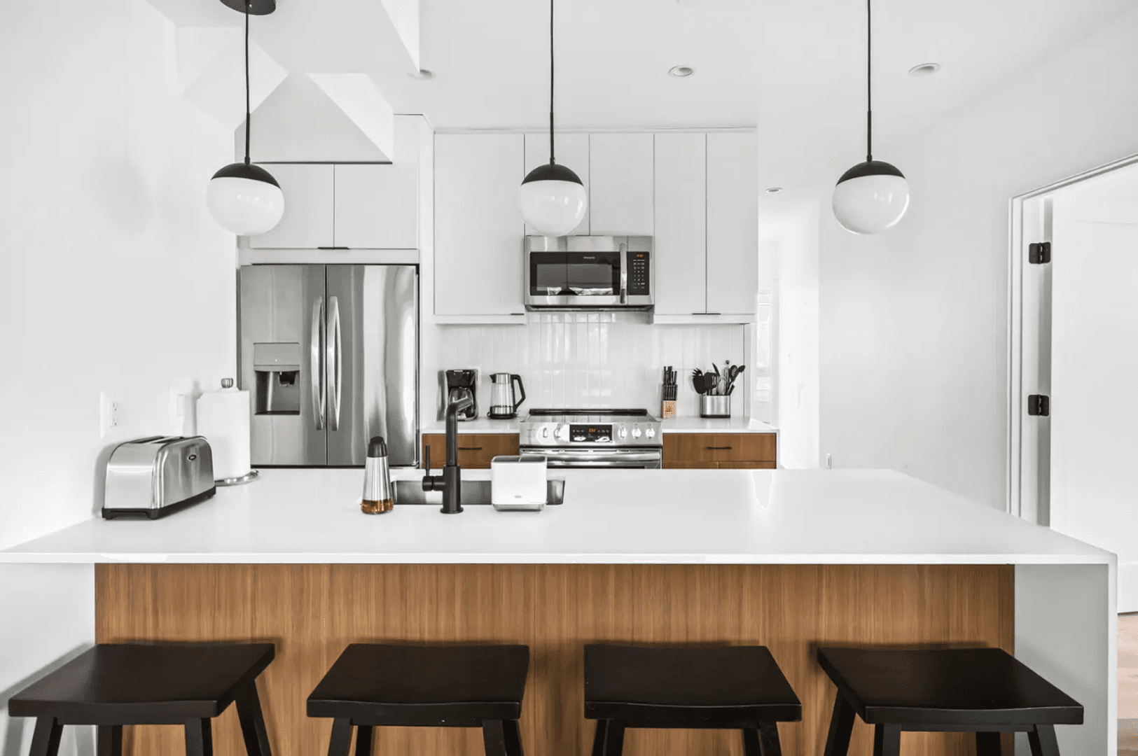 Washington Apartment: 1201 Perry St NE