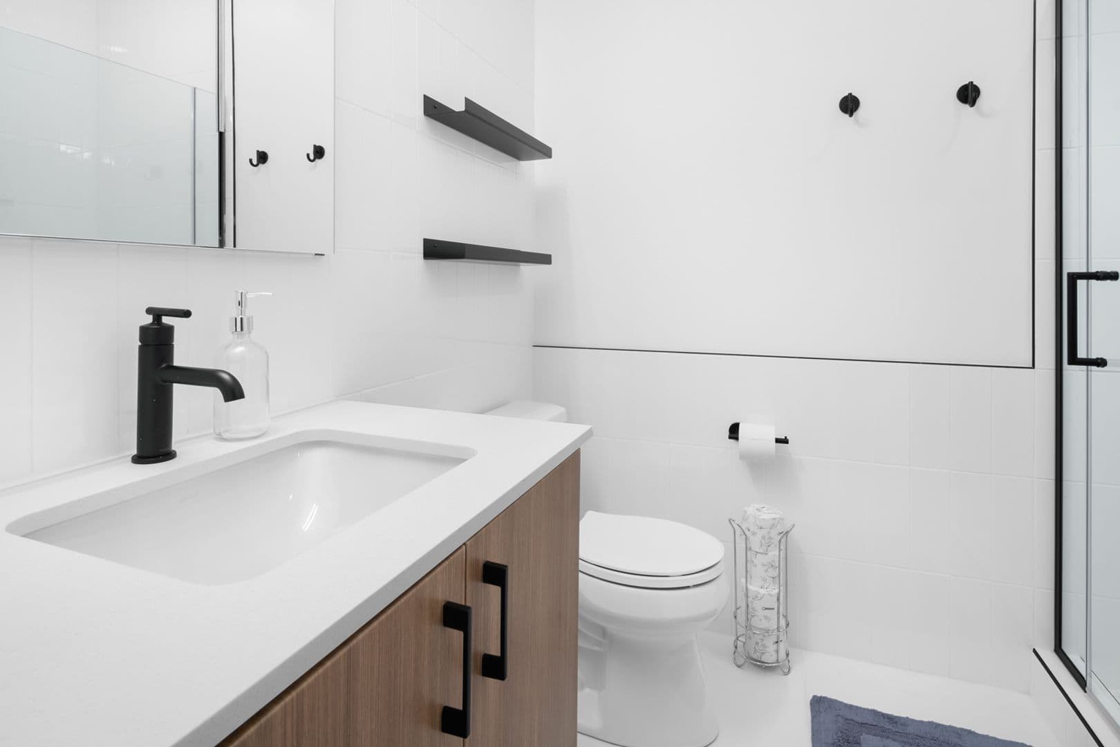 Washington Apartment: 1201 Perry St NE