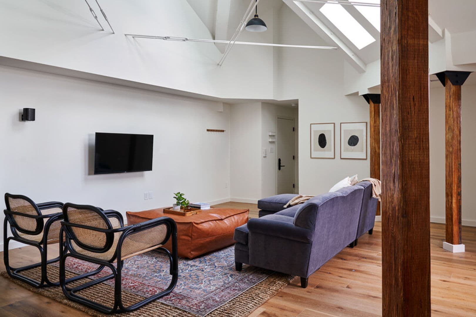 Washington Apartment: 3431 13th St NW