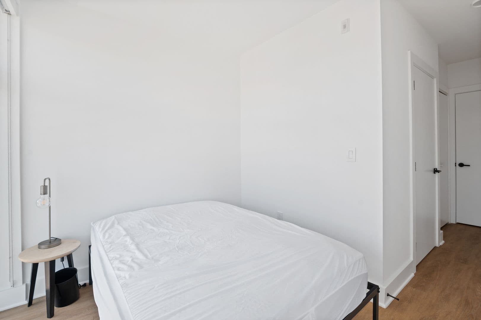 Washington Apartment: 1126 9th St NW