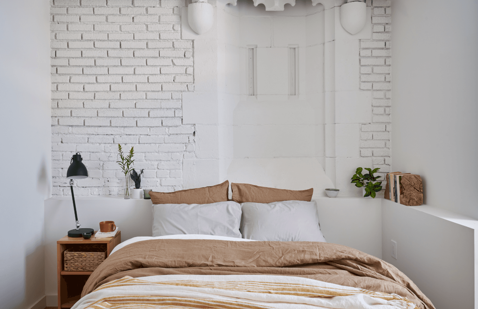 Washington Apartment: 3431 13th St NW