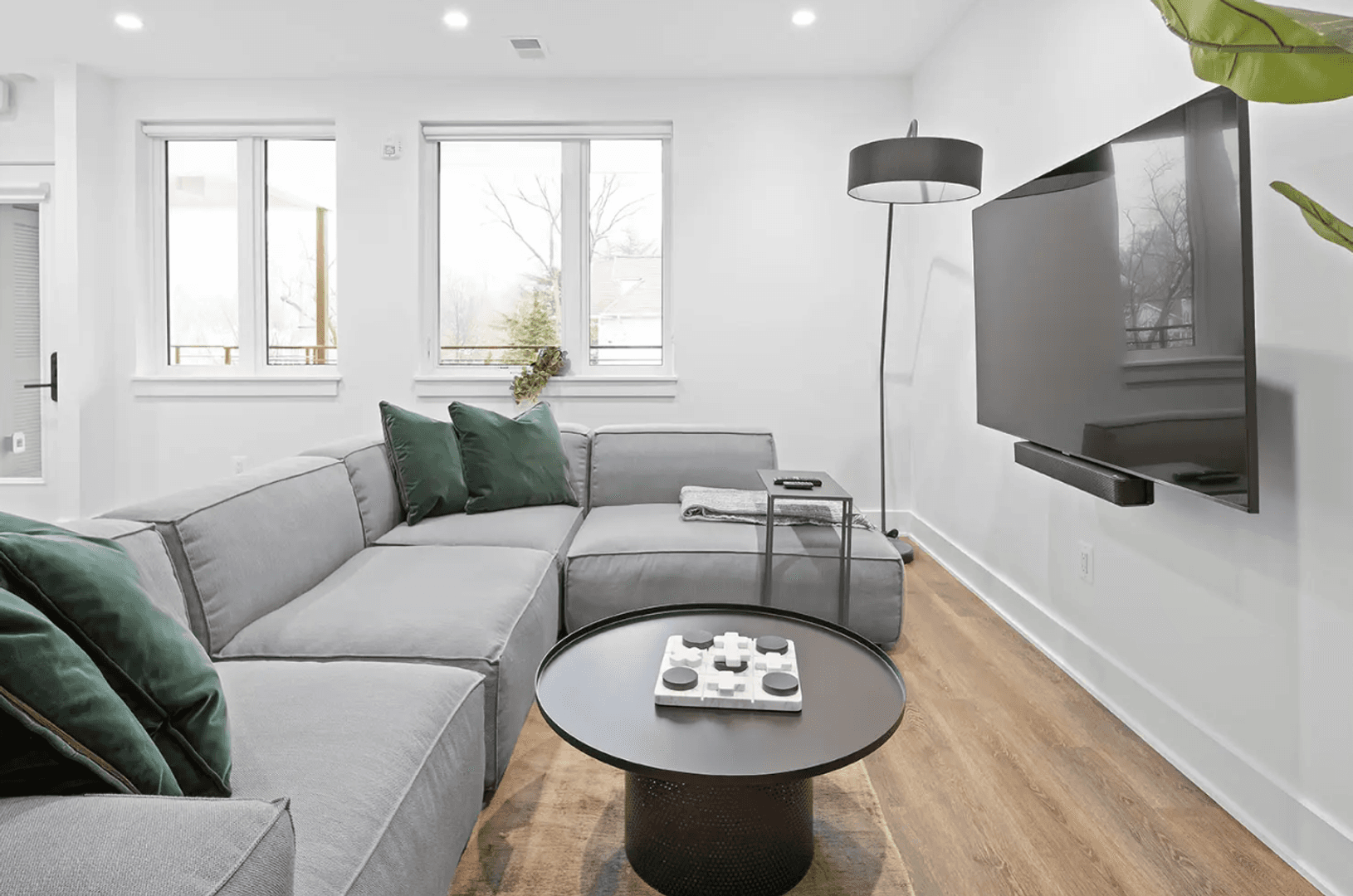 Washington Apartment: 1201 Perry St NE