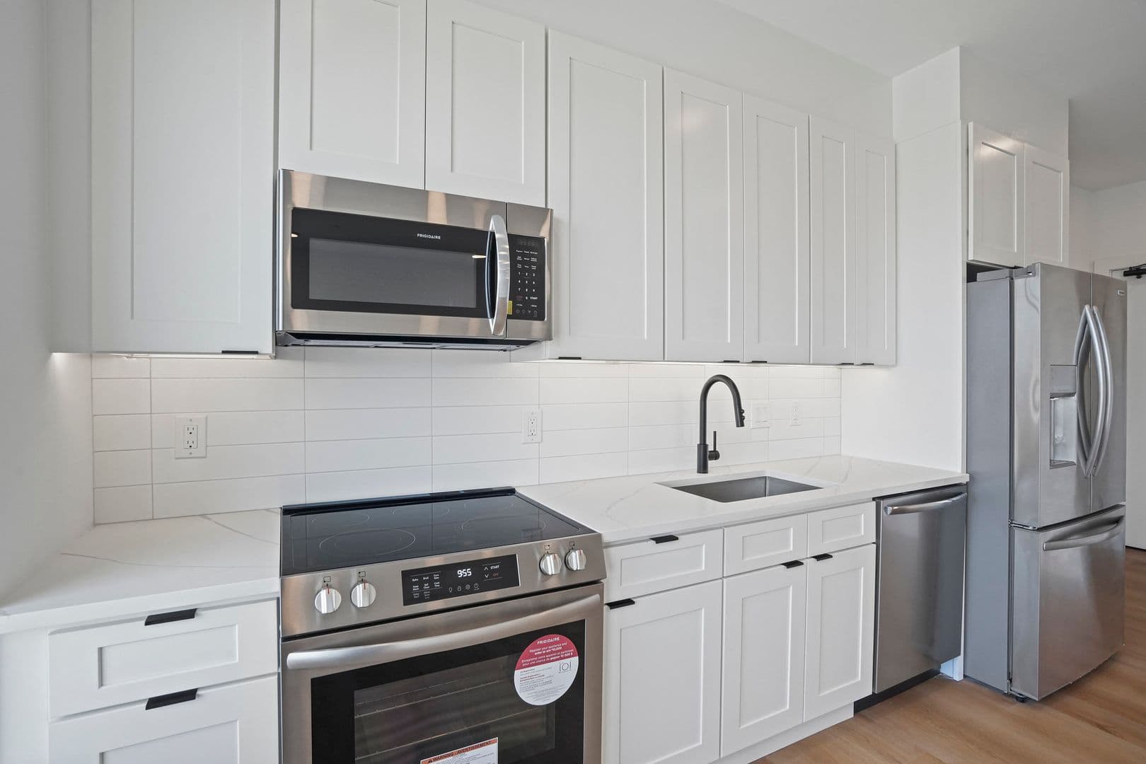 Washington Apartment: 1036 Newton St NE