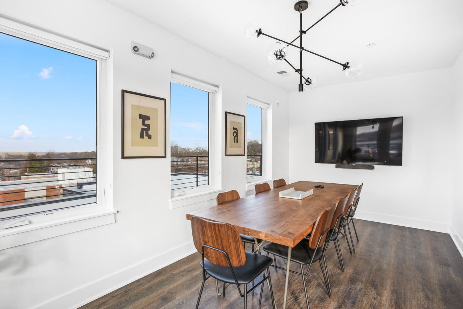 Washington Apartment: 1201 Perry St NE