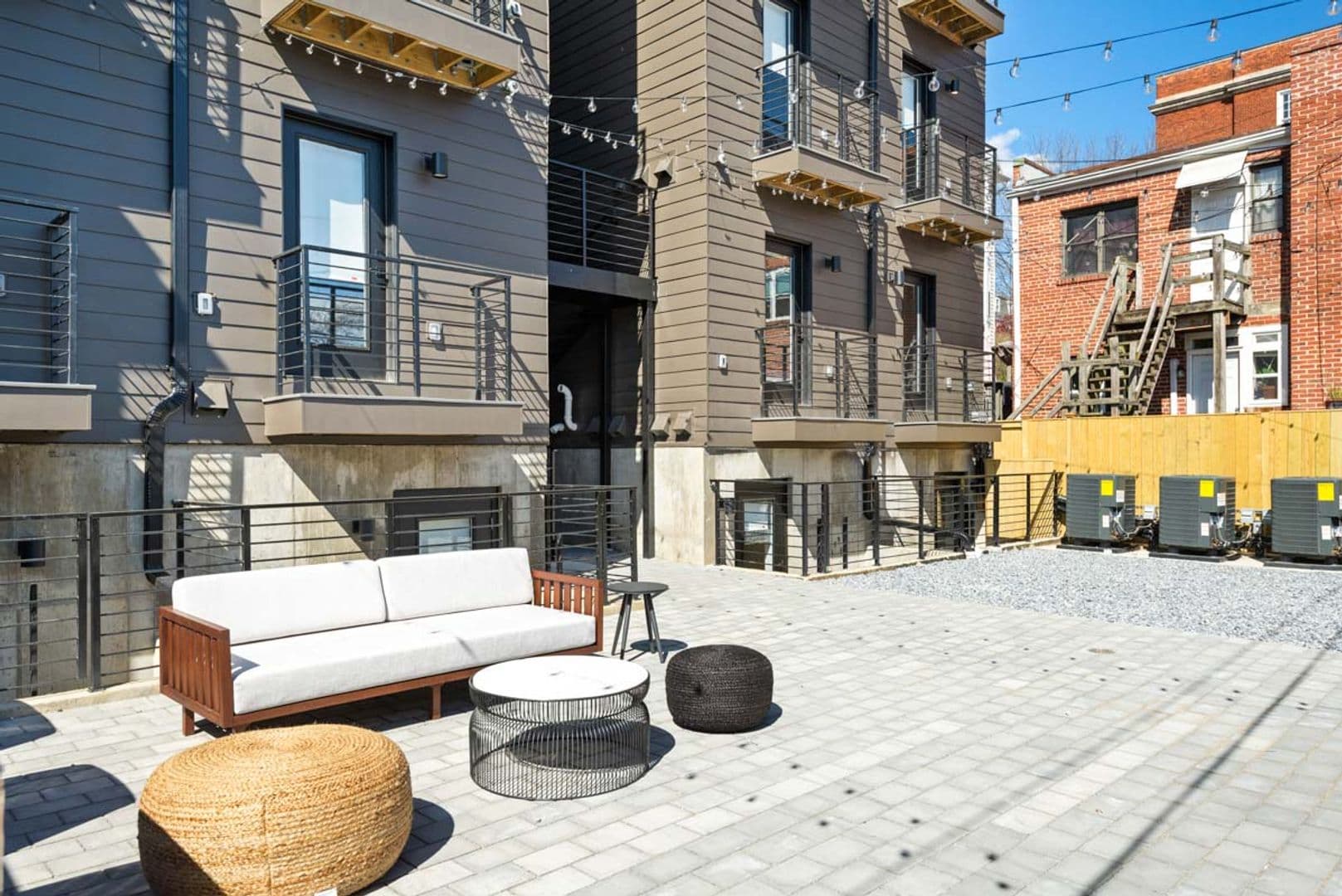 Washington Apartment: 910-912 Euclid ST NW