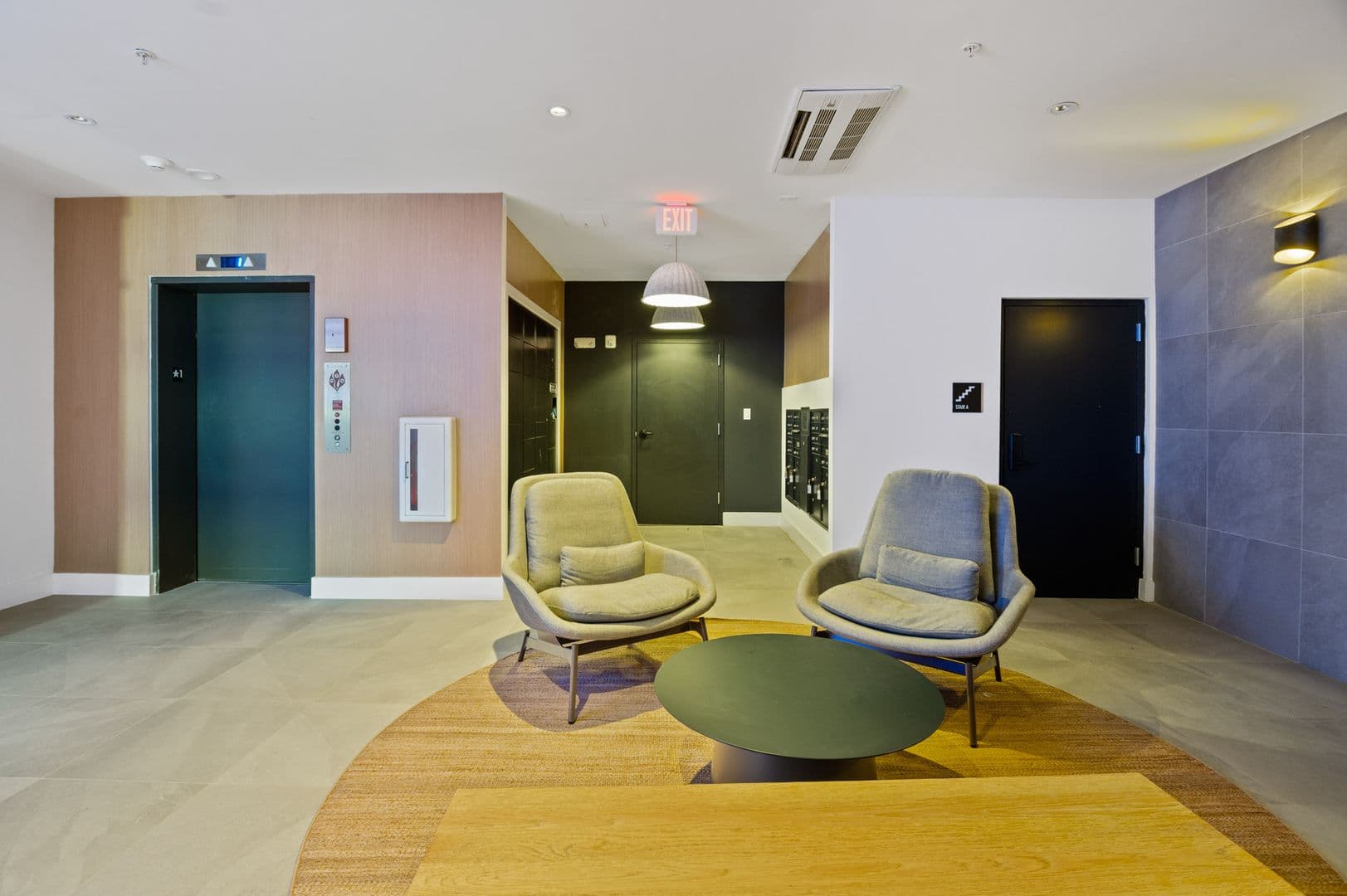 Washington Apartment: 1126 9th St NW