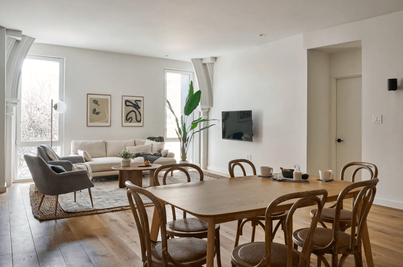 Washington Apartment: 3431 13th St NW