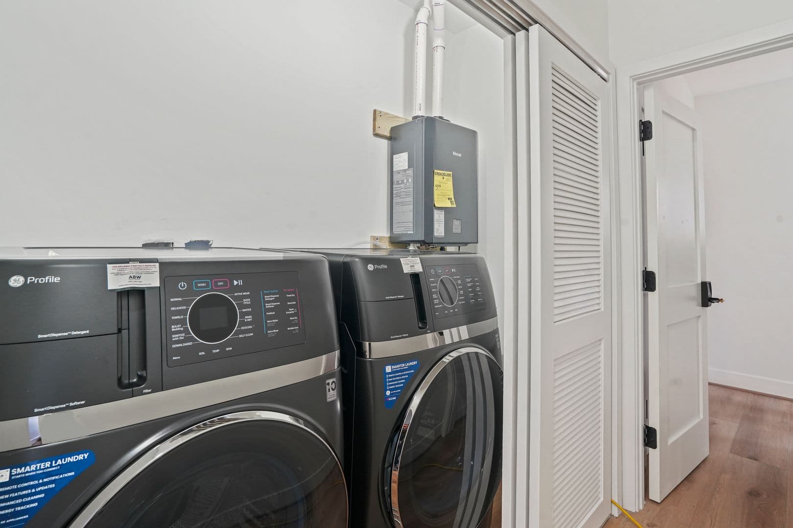 Washington Apartment: 235 F St NE