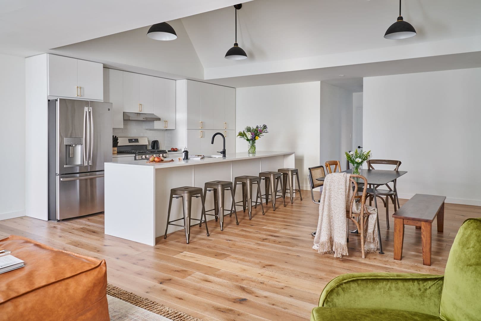 Washington Apartment: 3431 13th St NW