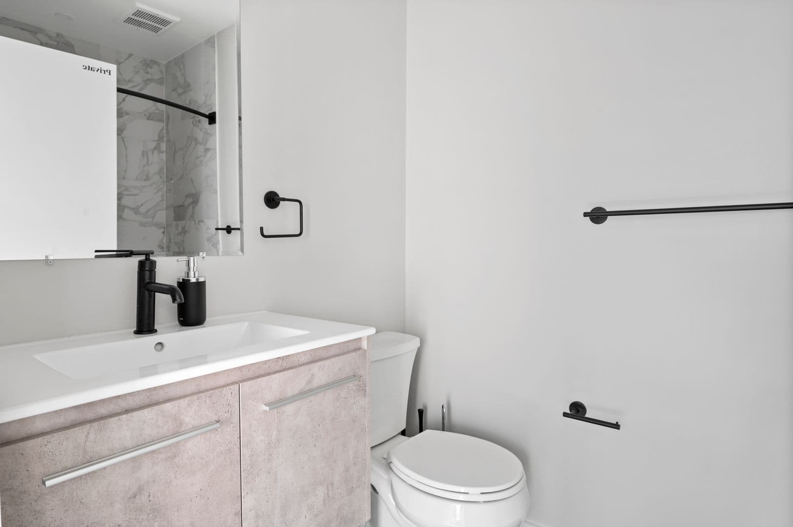 Washington Apartment: 910-912 Euclid ST NW