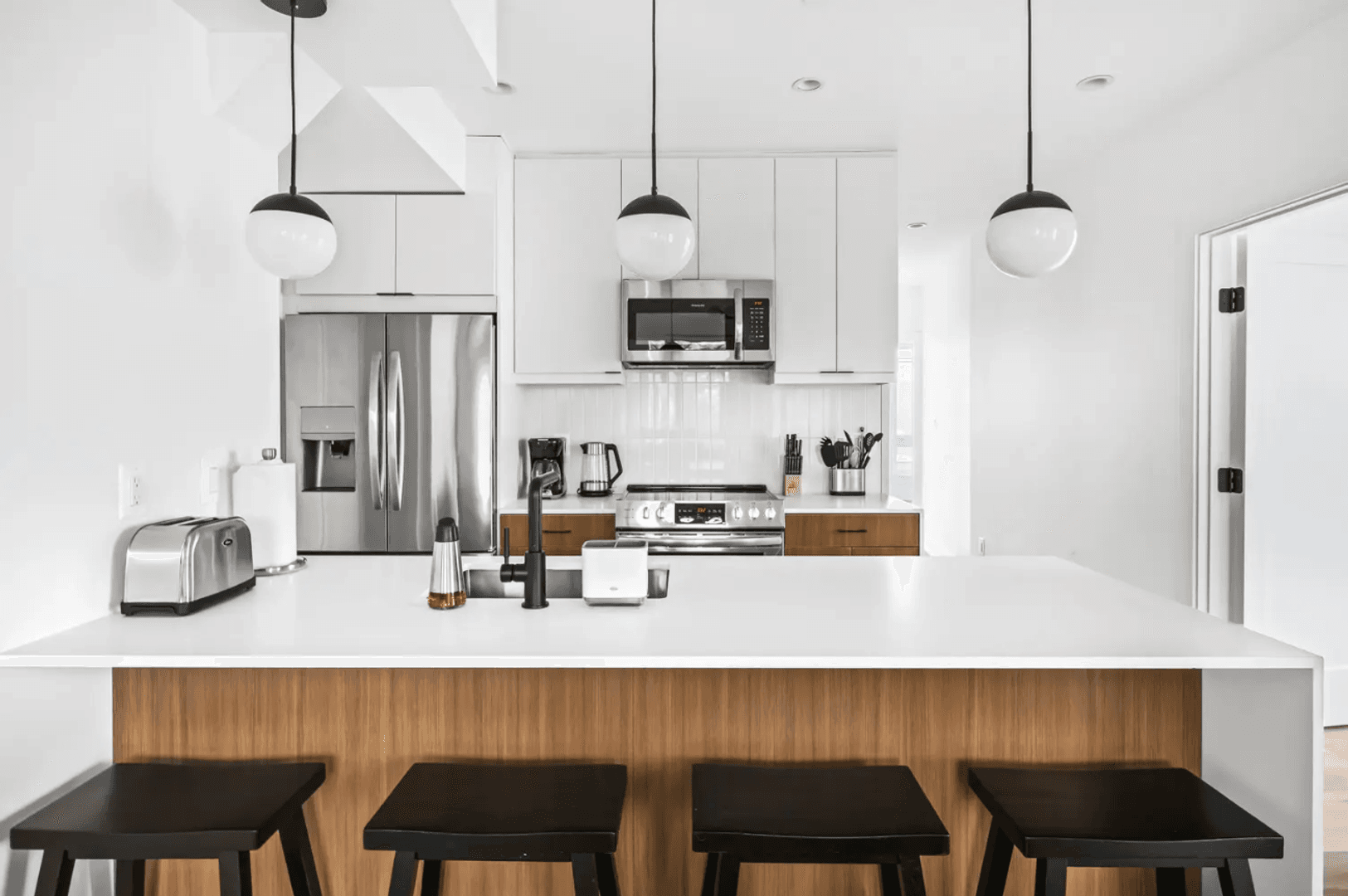 Washington Apartment: 1201 Perry St NE