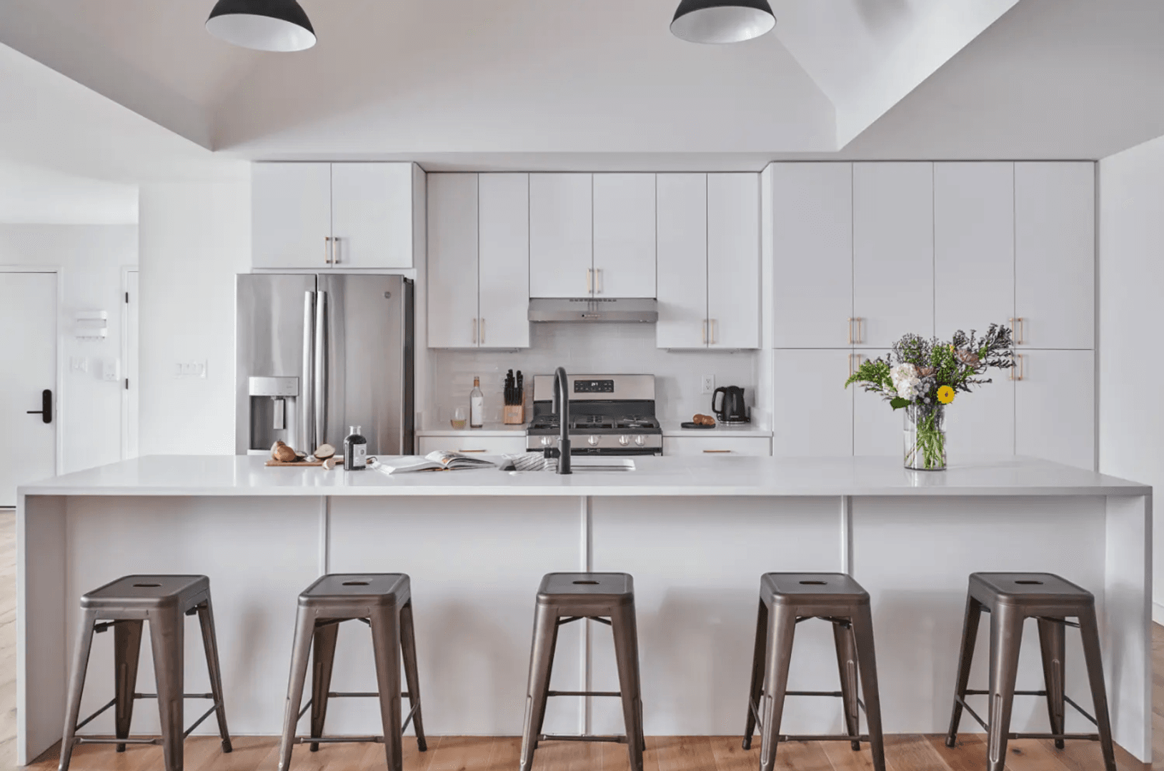 Washington Apartment: 3431 13th St NW