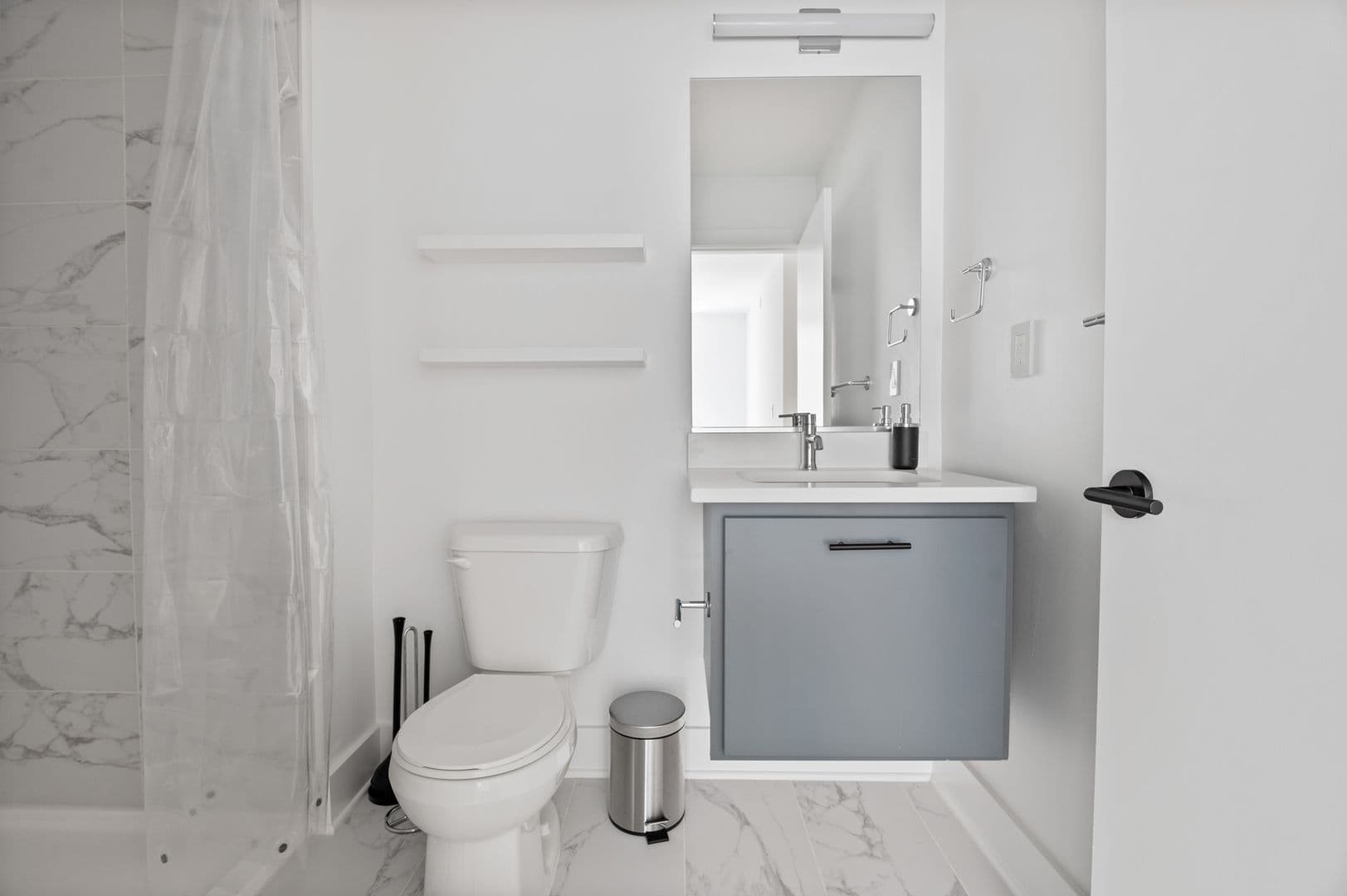 Washington Apartment: 1126 9th St NW