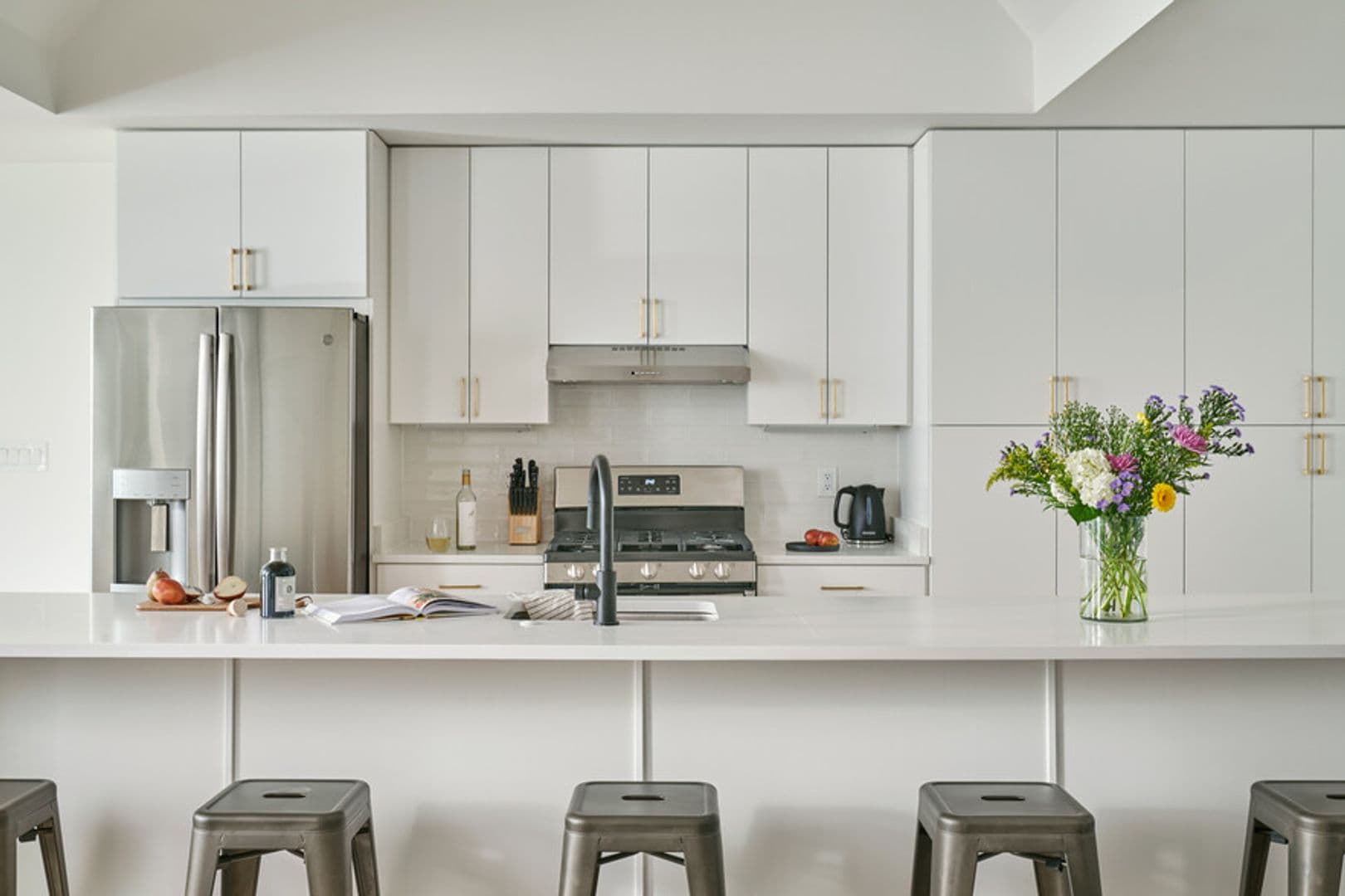 Washington Apartment: 3431 13th St NW