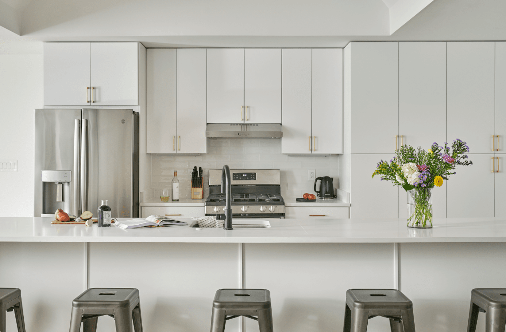 Washington Apartment: 3431 13th St NW