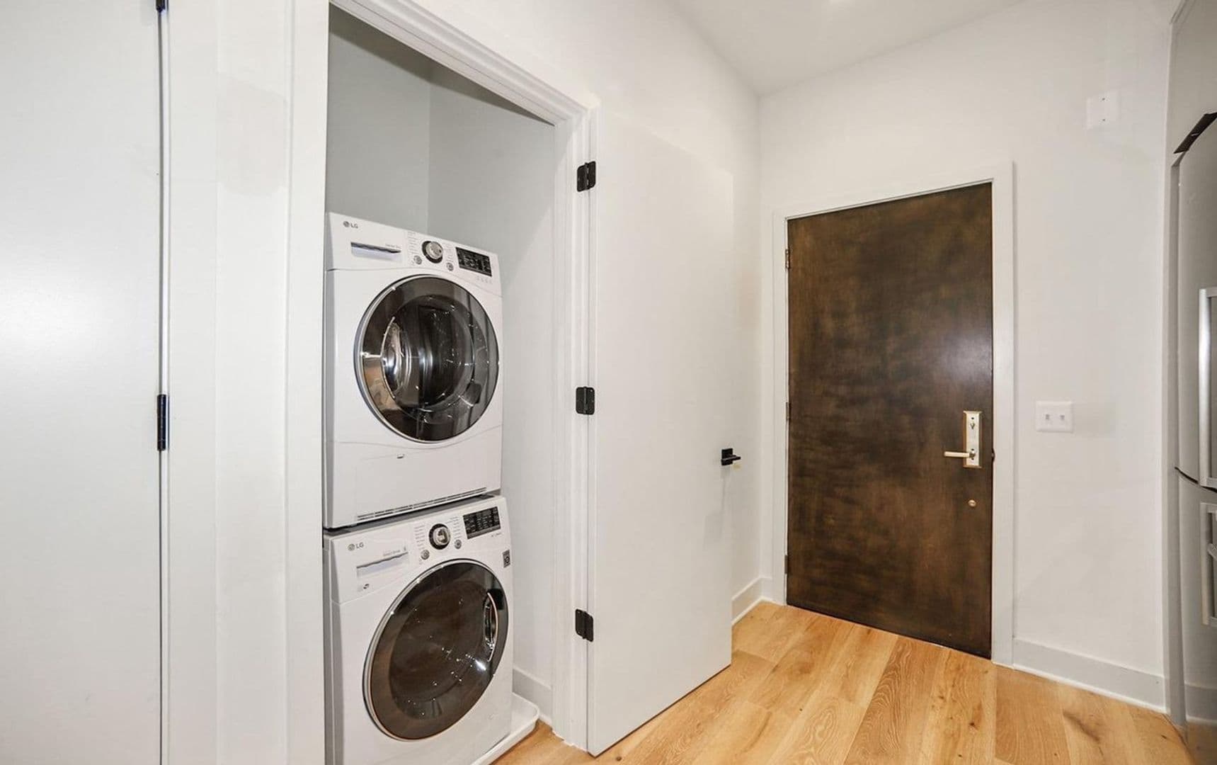 Washington Condo: 801 N St NW