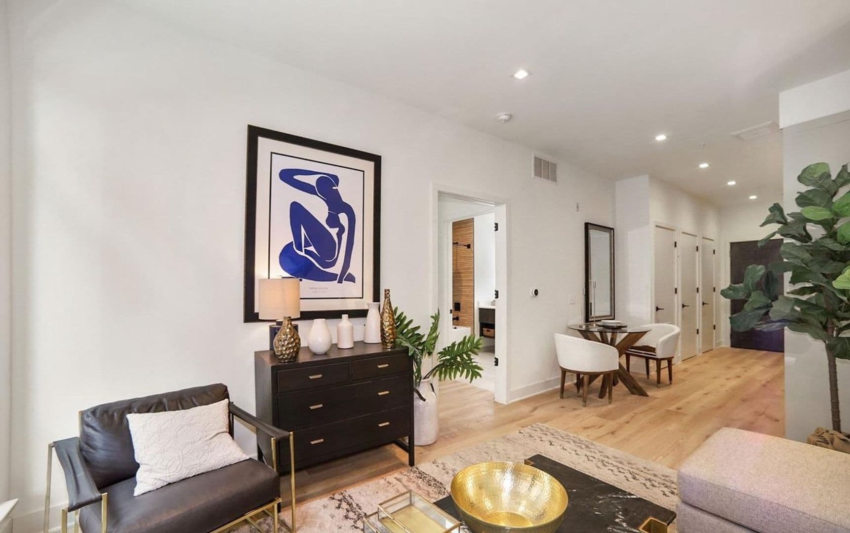 Washington Condo: 801 N St NW