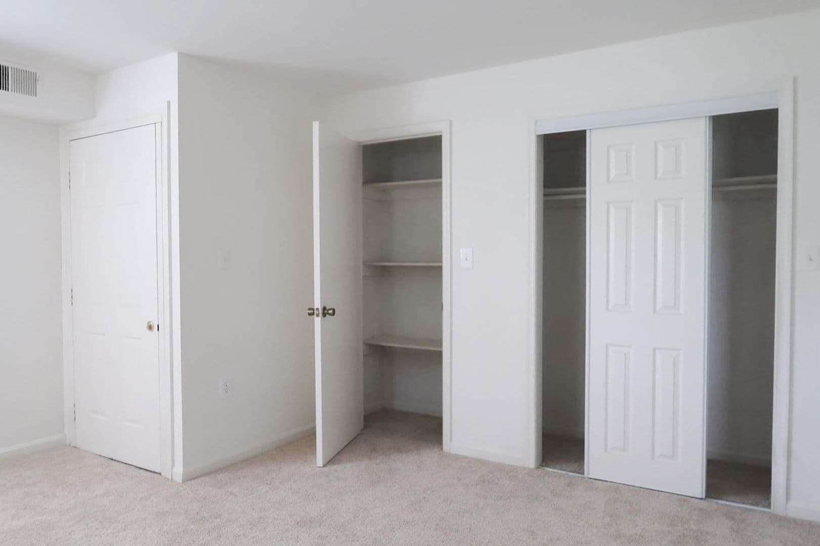 Washington Condo: 3281 15th Pl SE