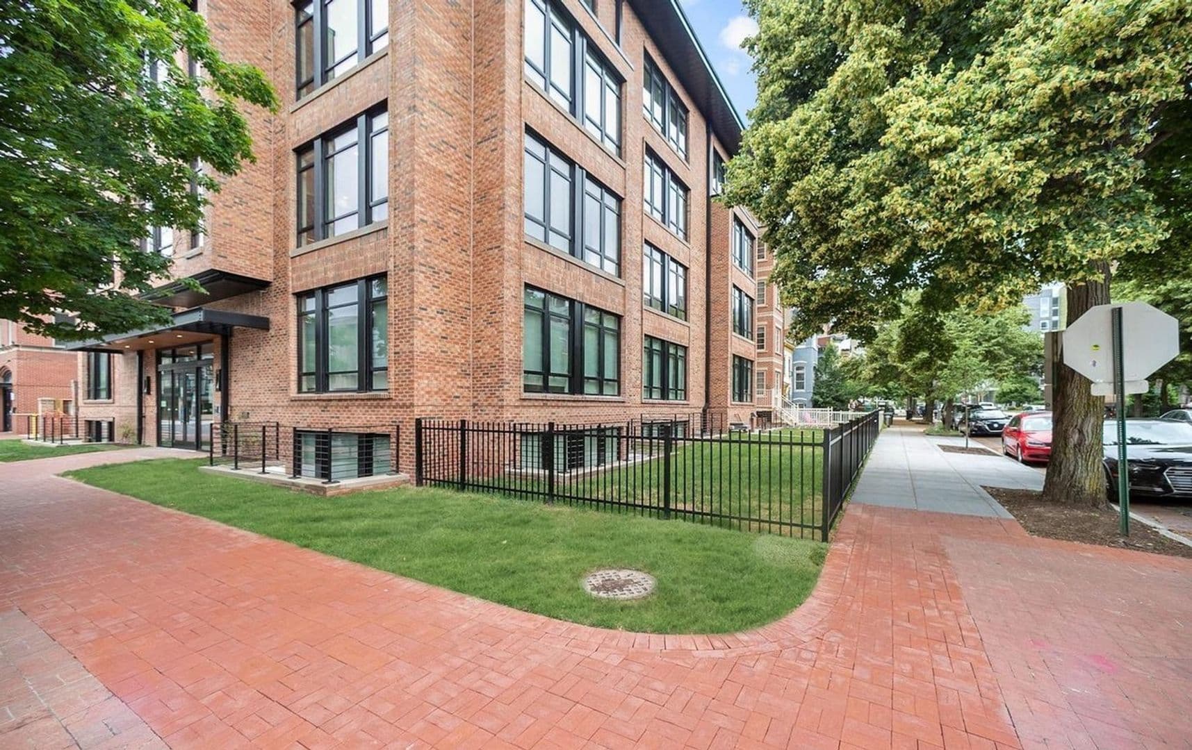 Washington Condo: 801 N St NW