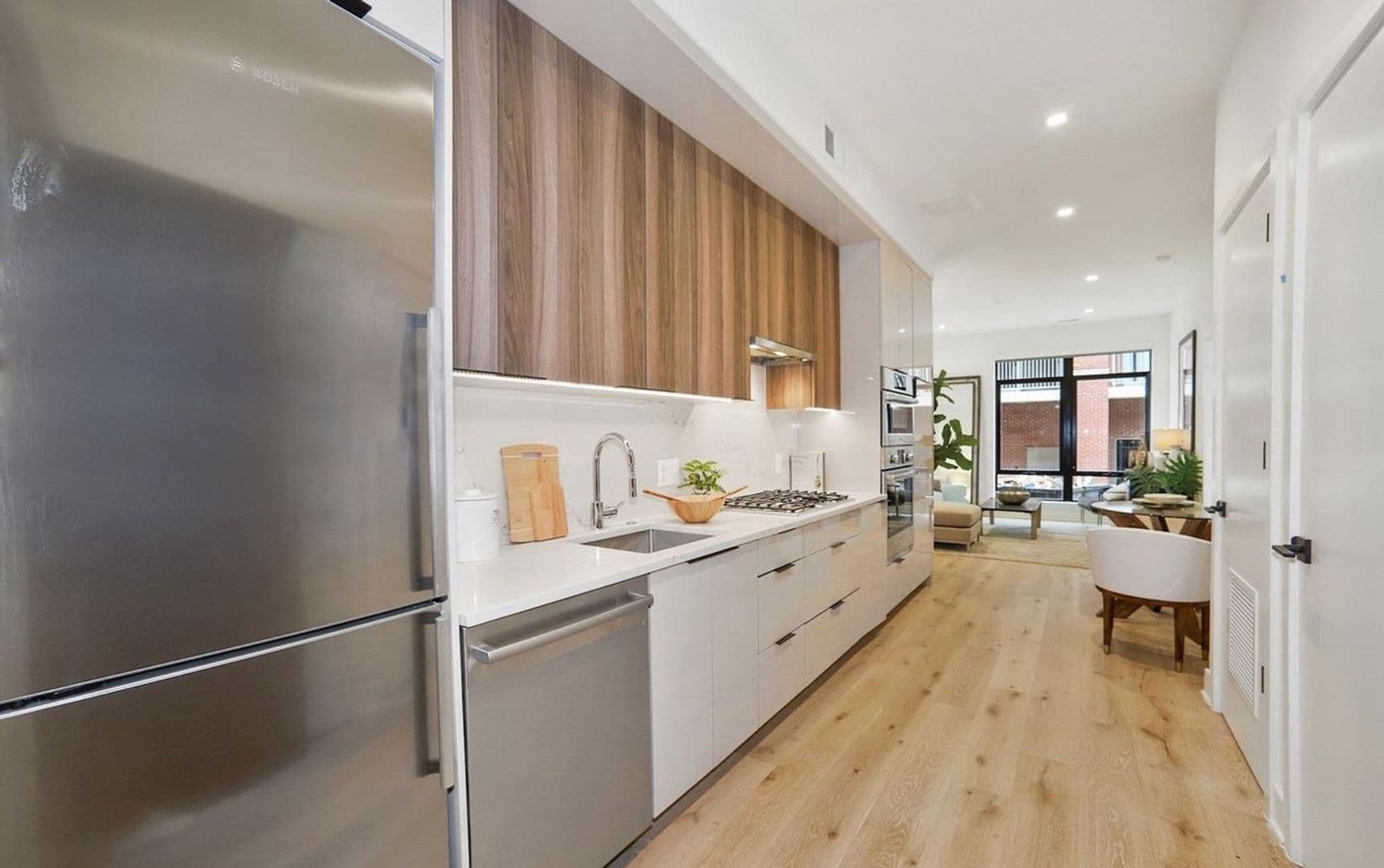 Washington Condo: 801 N St NW