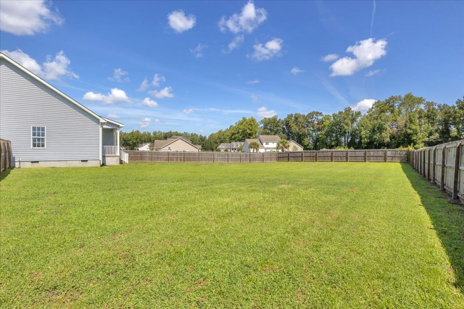 Jacksonville House: 164 Backfield Place