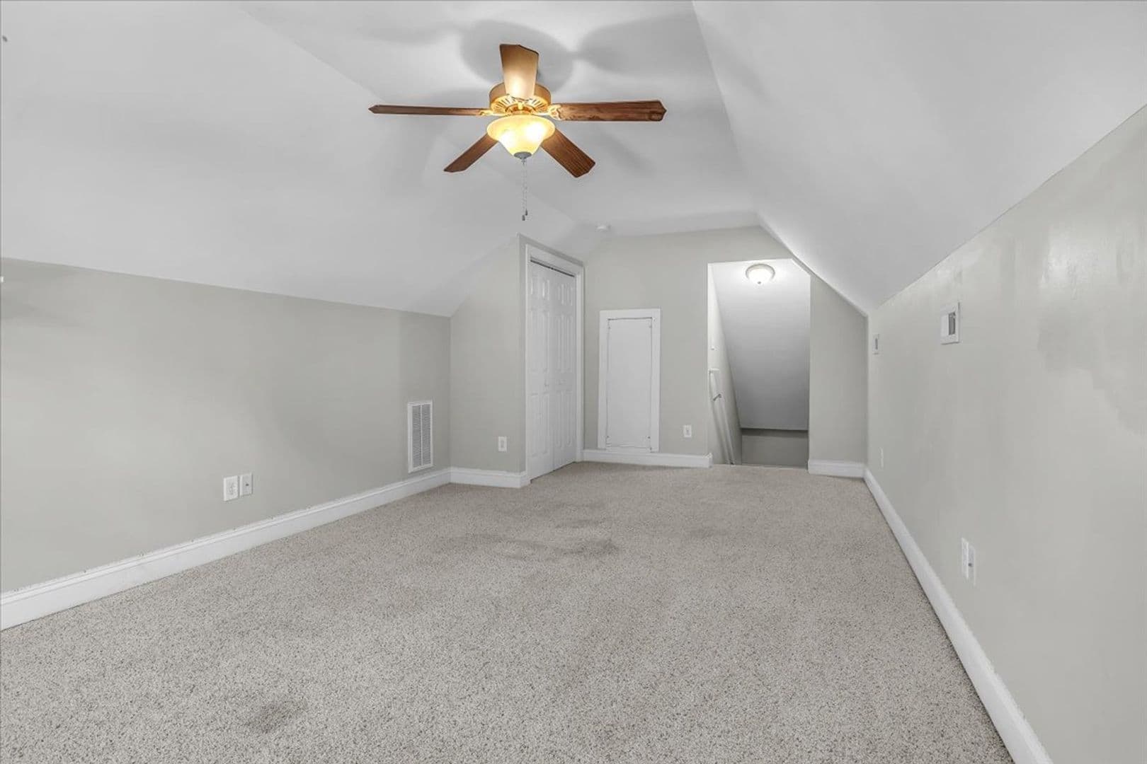 Jacksonville House: 164 Backfield Place