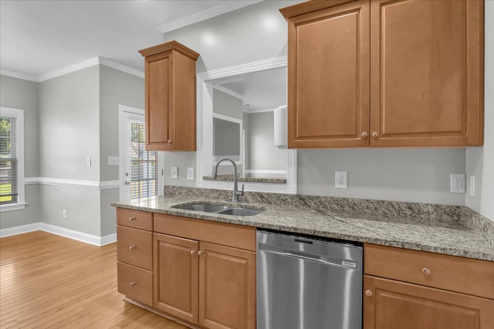 Jacksonville House: 164 Backfield Place