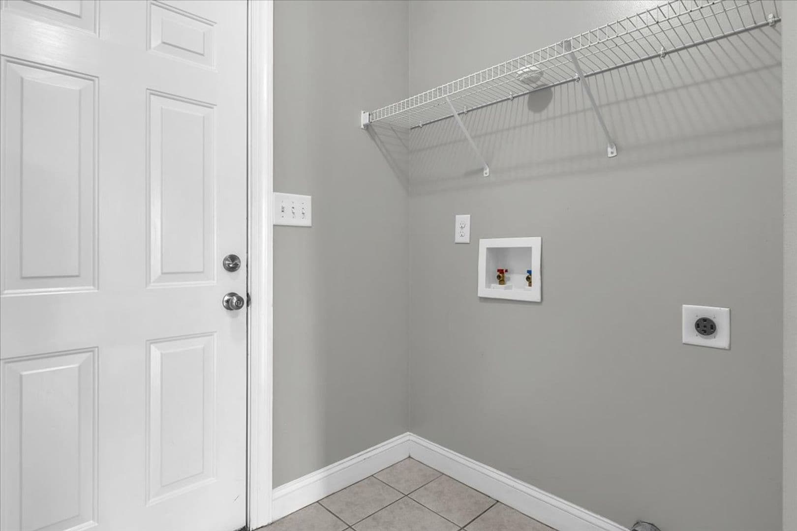 Jacksonville House: 164 Backfield Place