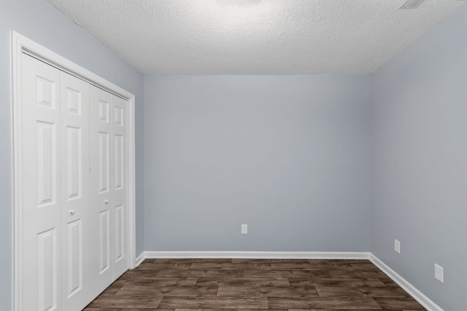 Jacksonville Townhome: 111 Windsor Court
