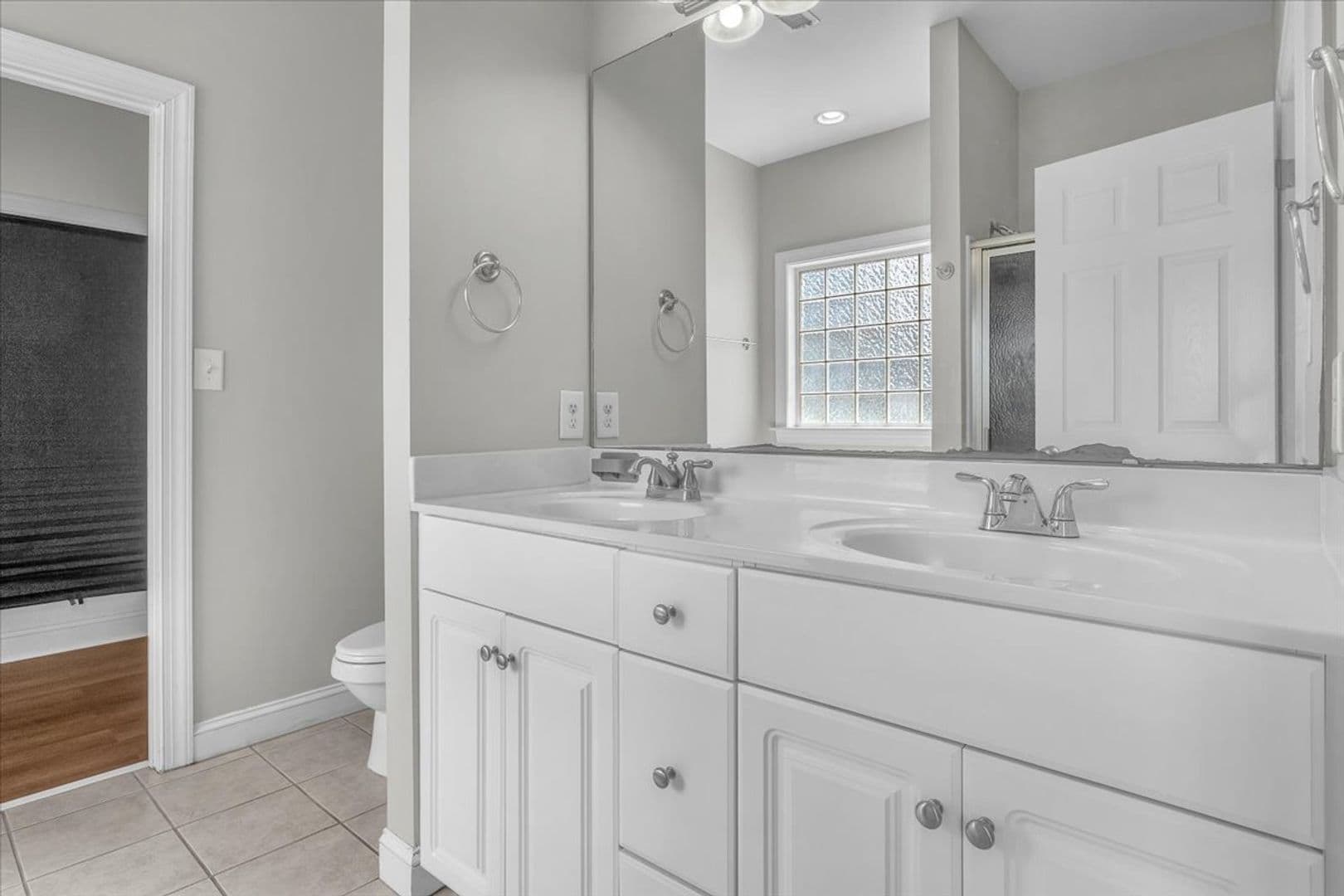 Jacksonville House: 164 Backfield Place