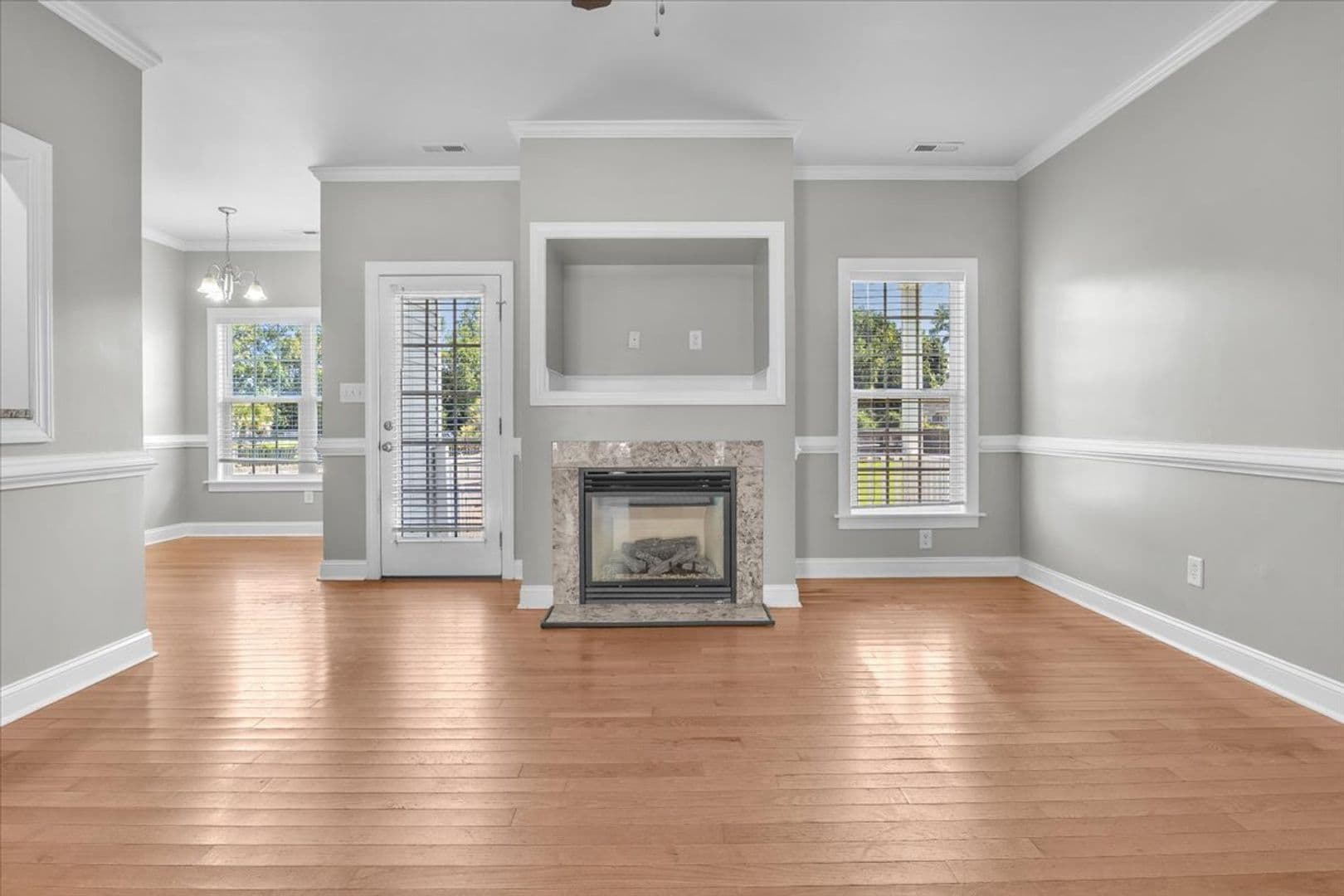 Jacksonville House: 164 Backfield Place