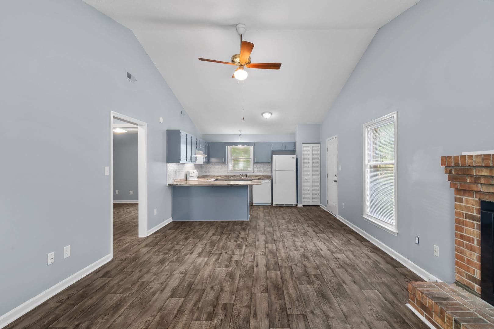 Jacksonville Townhome: 111 Windsor Court