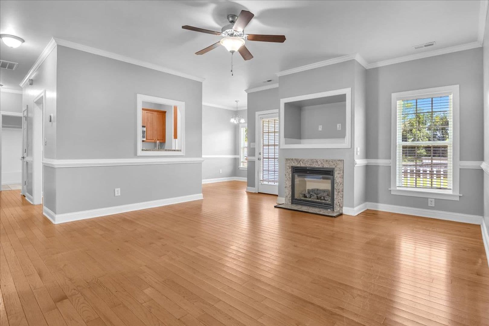 Jacksonville House: 164 Backfield Place