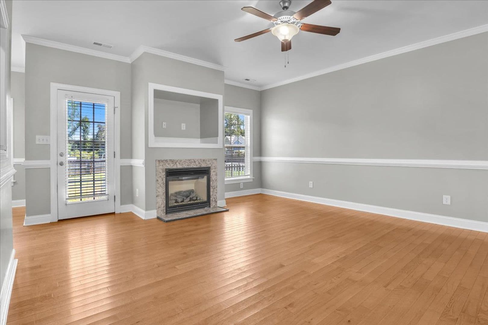 Jacksonville House: 164 Backfield Place