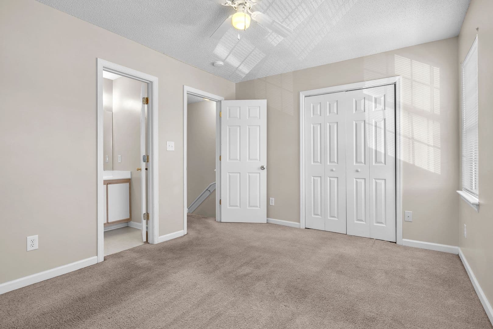 Jacksonville Townhome: 505 Timberlake Tr.