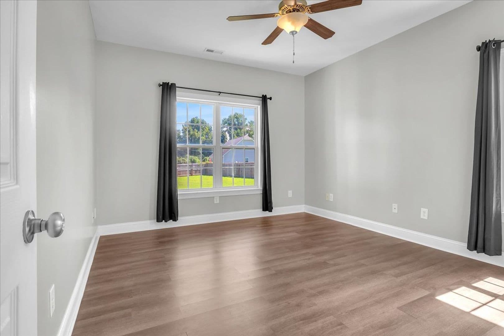 Jacksonville House: 164 Backfield Place
