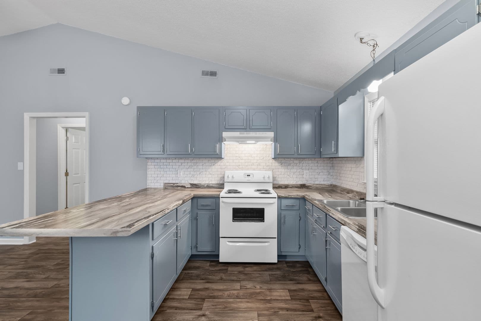 Jacksonville Townhome: 111 Windsor Court
