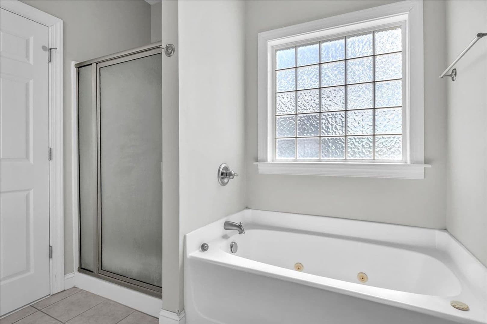 Jacksonville House: 164 Backfield Place