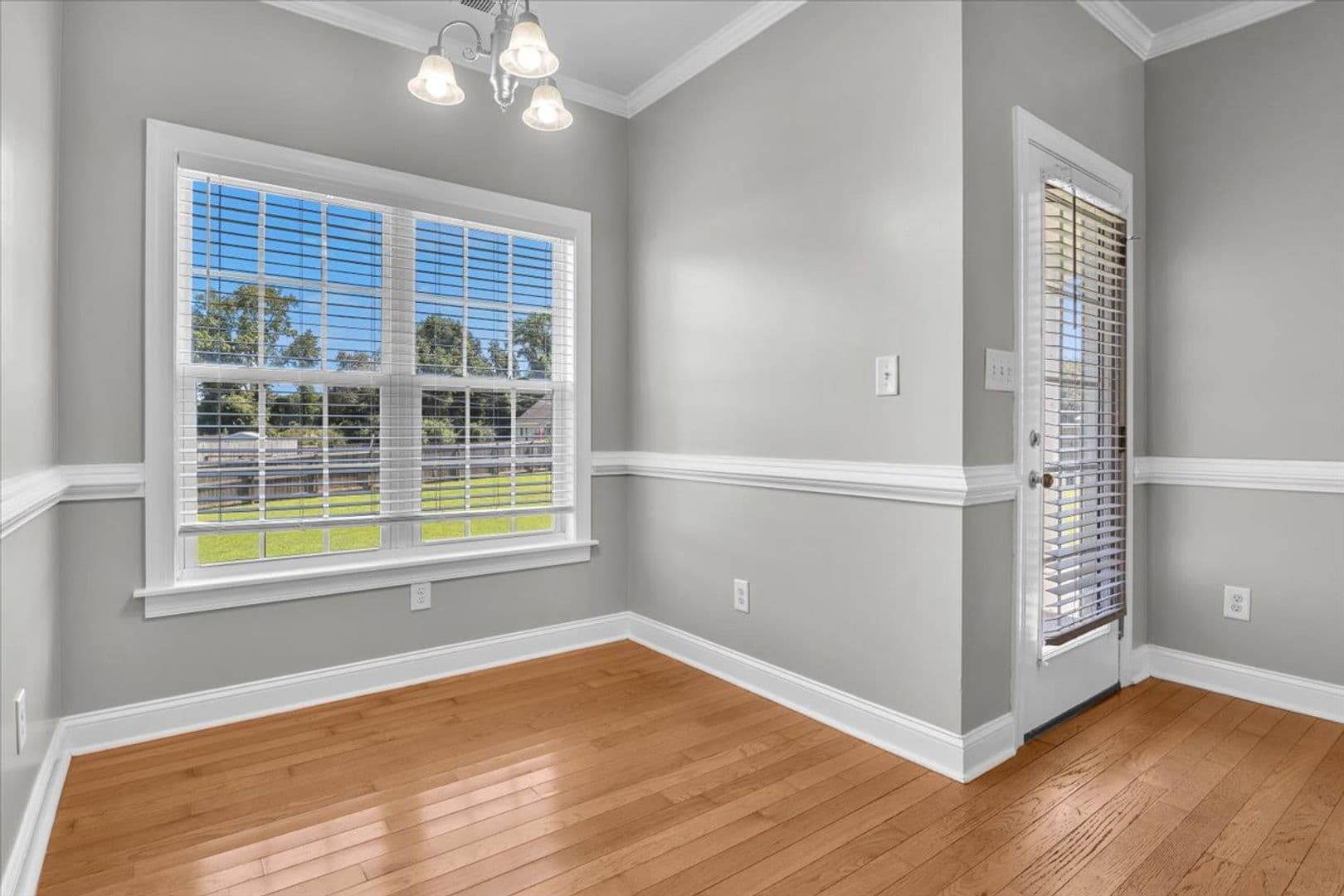 Jacksonville House: 164 Backfield Place