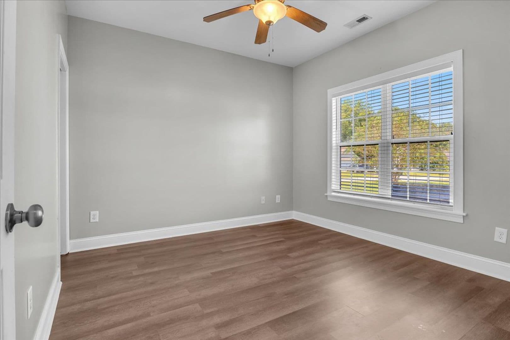 Jacksonville House: 164 Backfield Place
