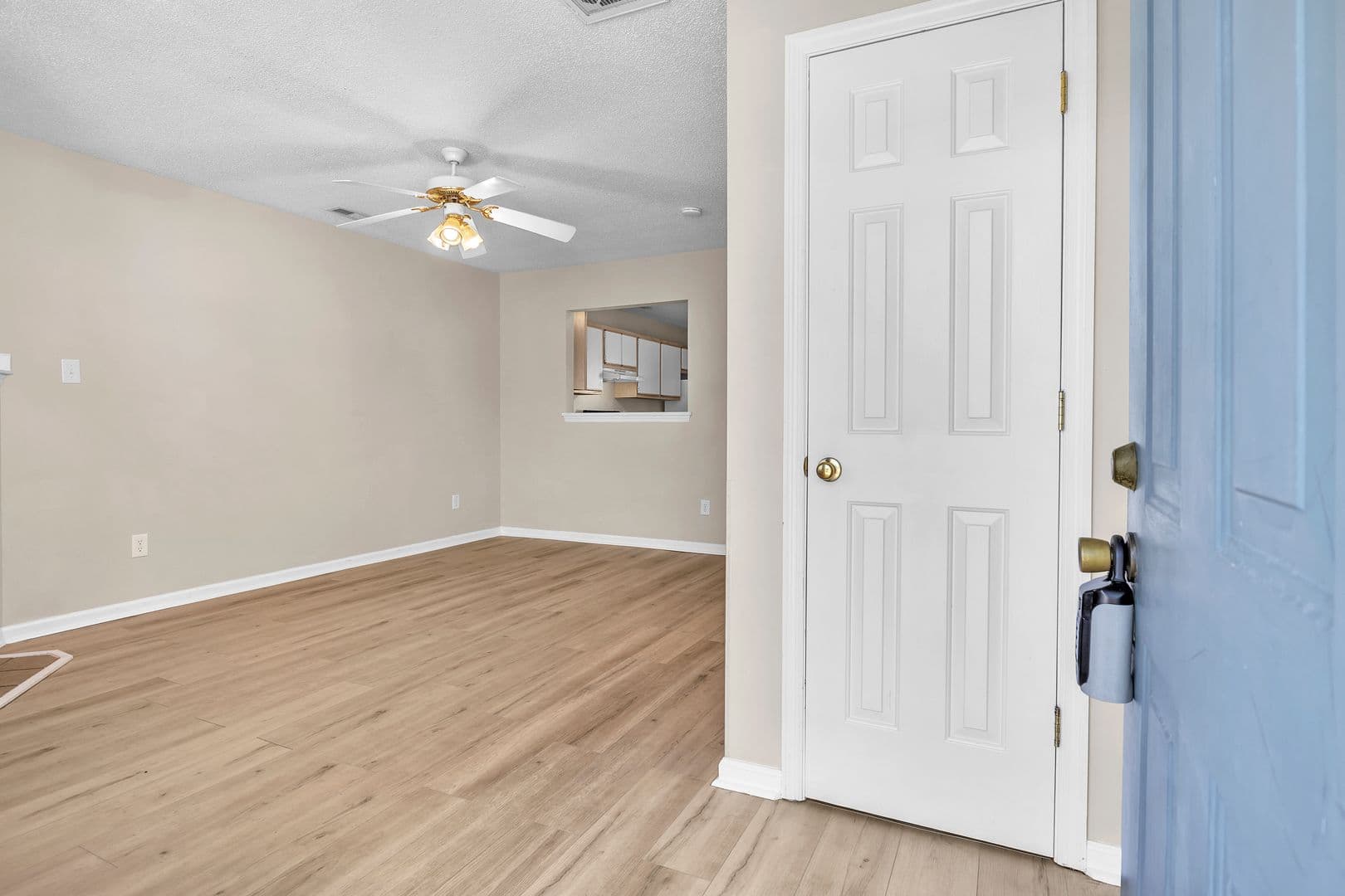 Jacksonville Townhome: 505 Timberlake Tr.