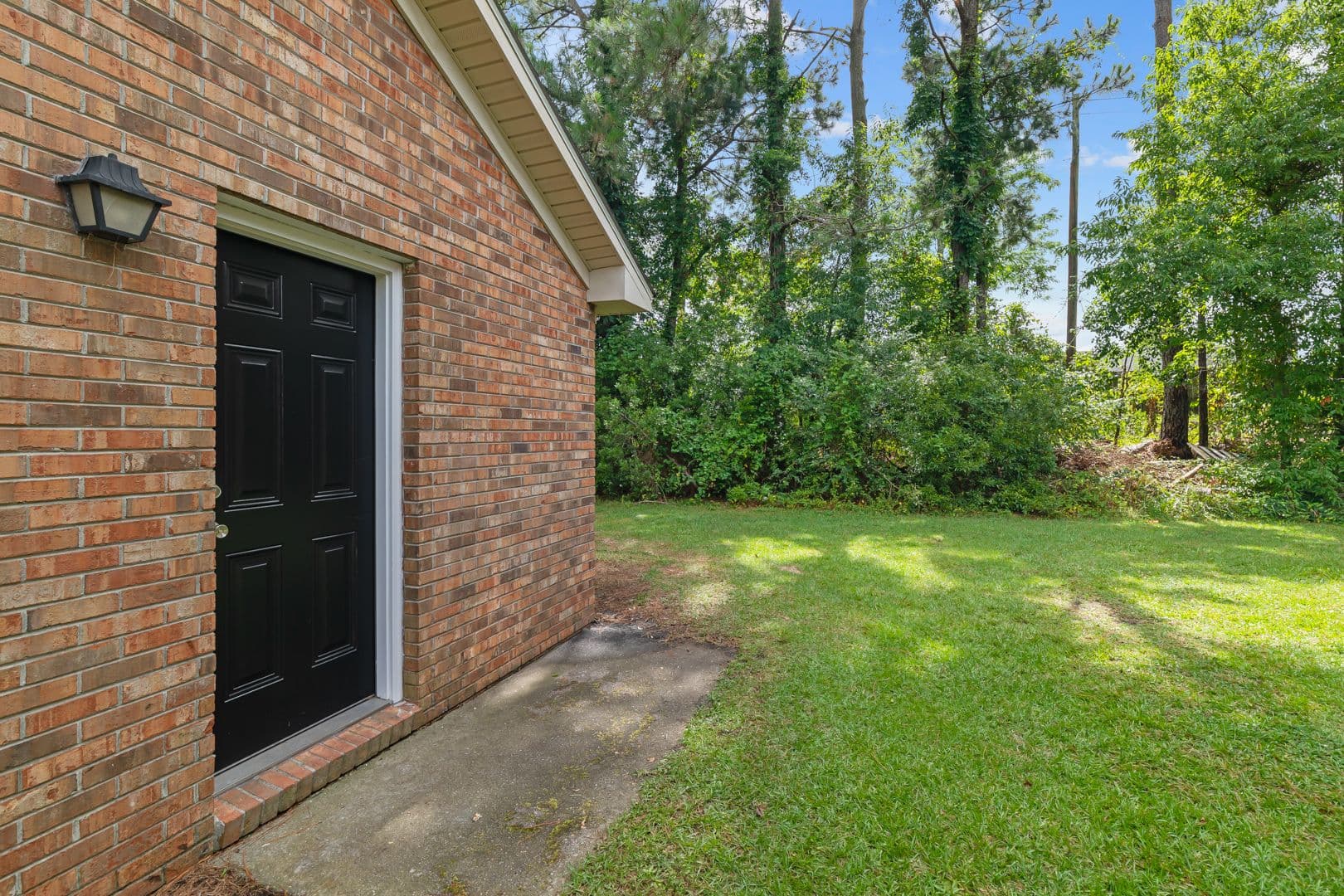 Jacksonville Townhome: 111 Windsor Court