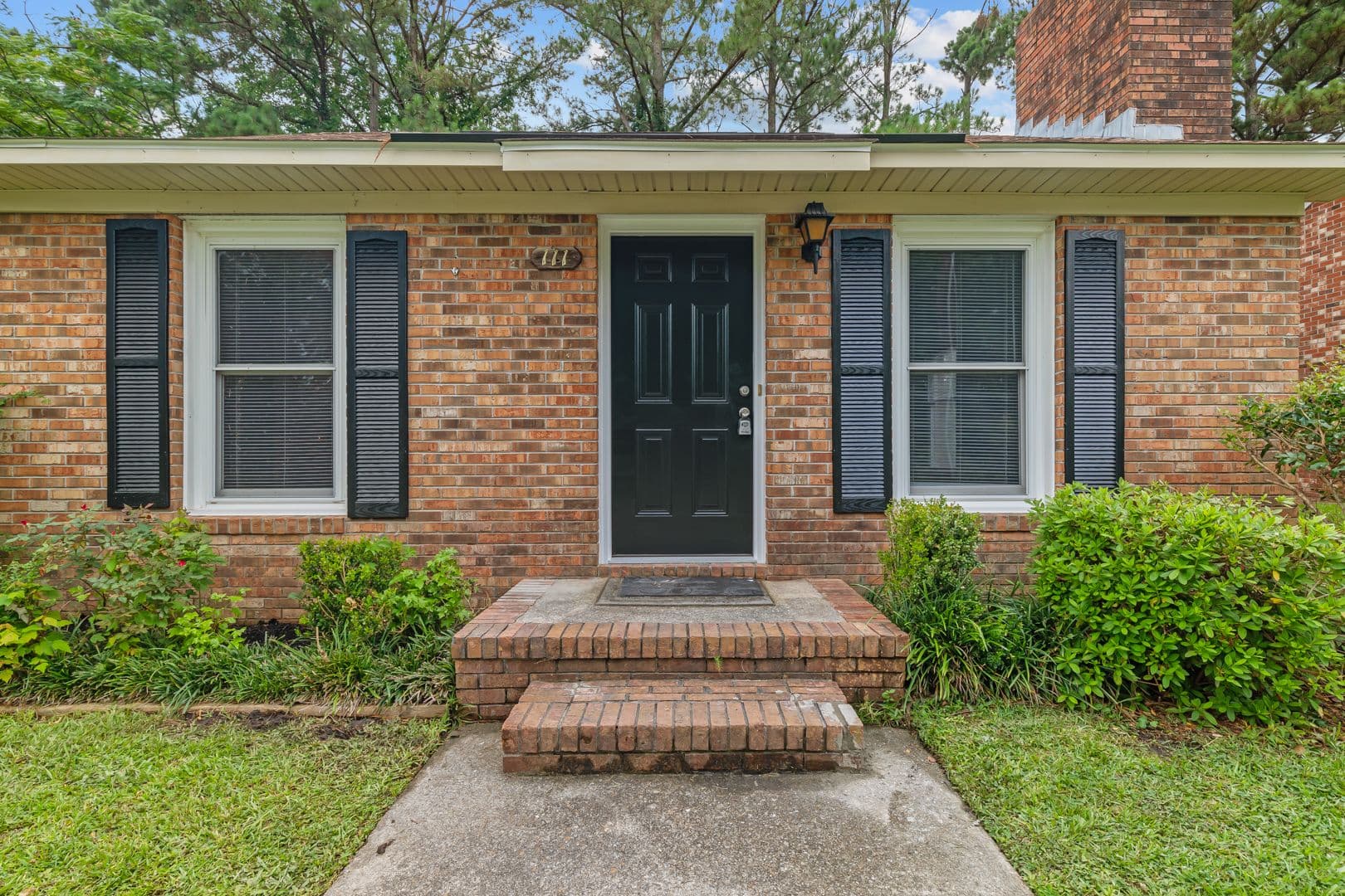 Jacksonville Townhome: 111 Windsor Court
