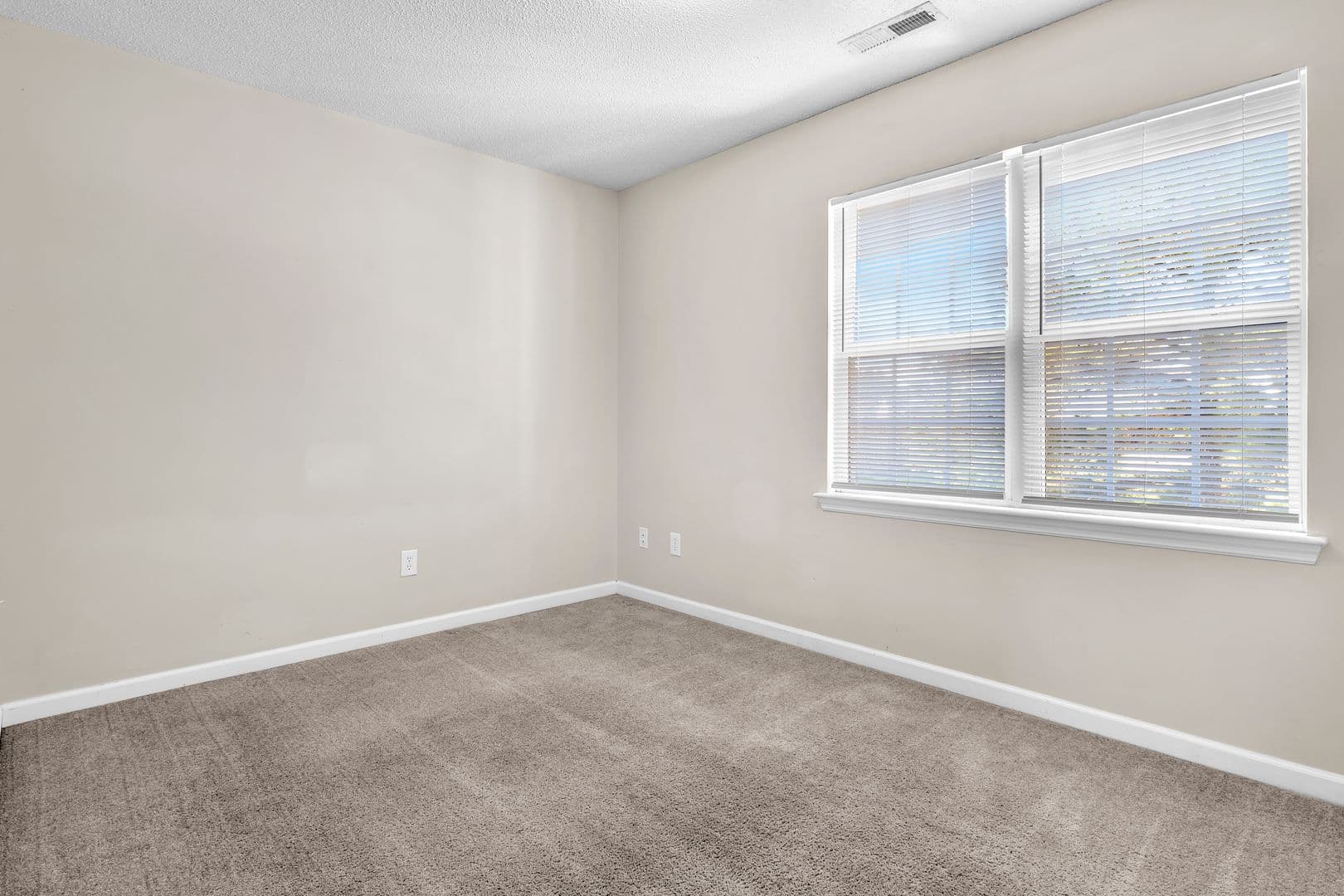 Jacksonville Townhome: 505 Timberlake Tr.
