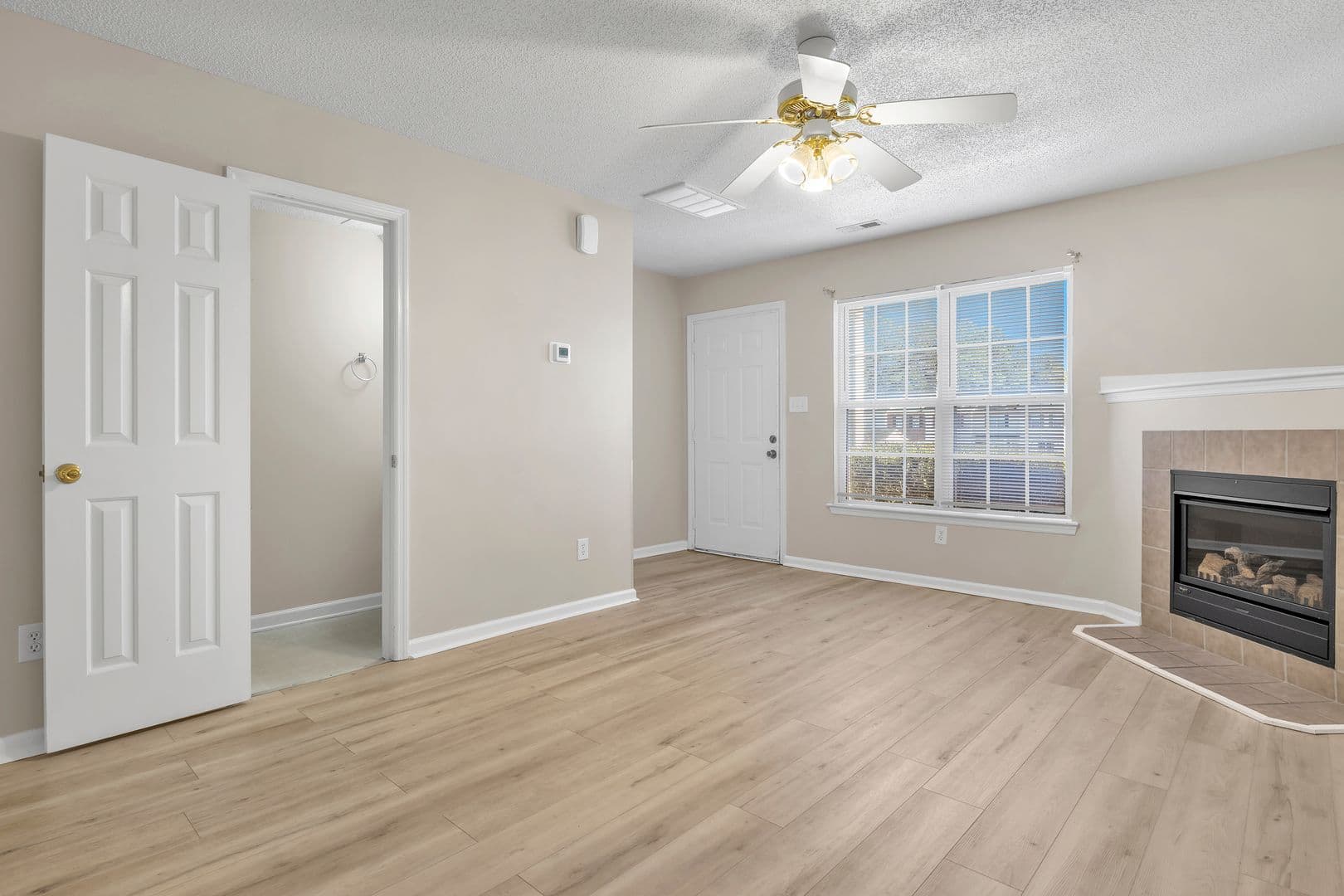 Jacksonville Townhome: 505 Timberlake Tr.