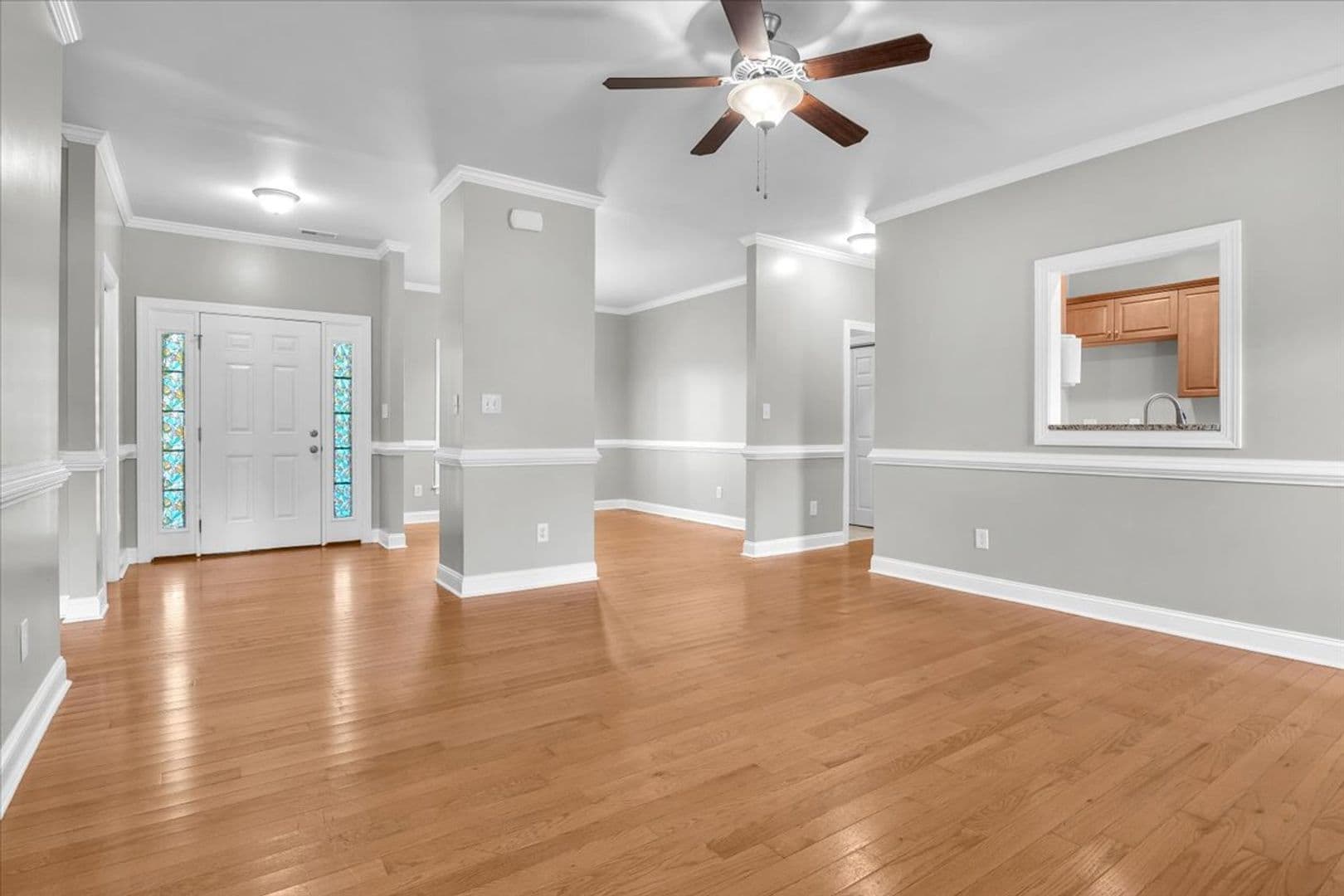 Jacksonville House: 164 Backfield Place