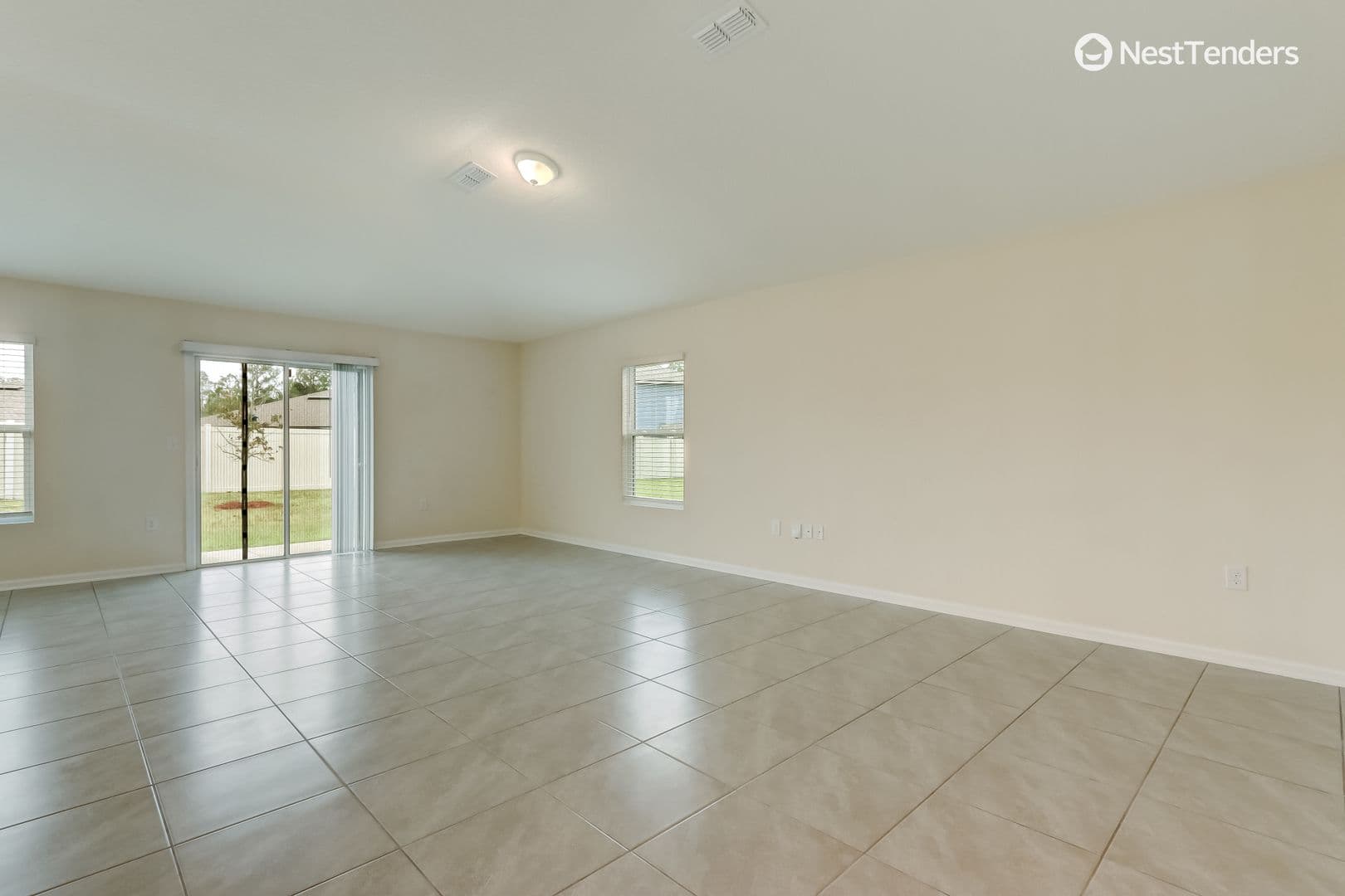 Yulee House: 86248 Express Court