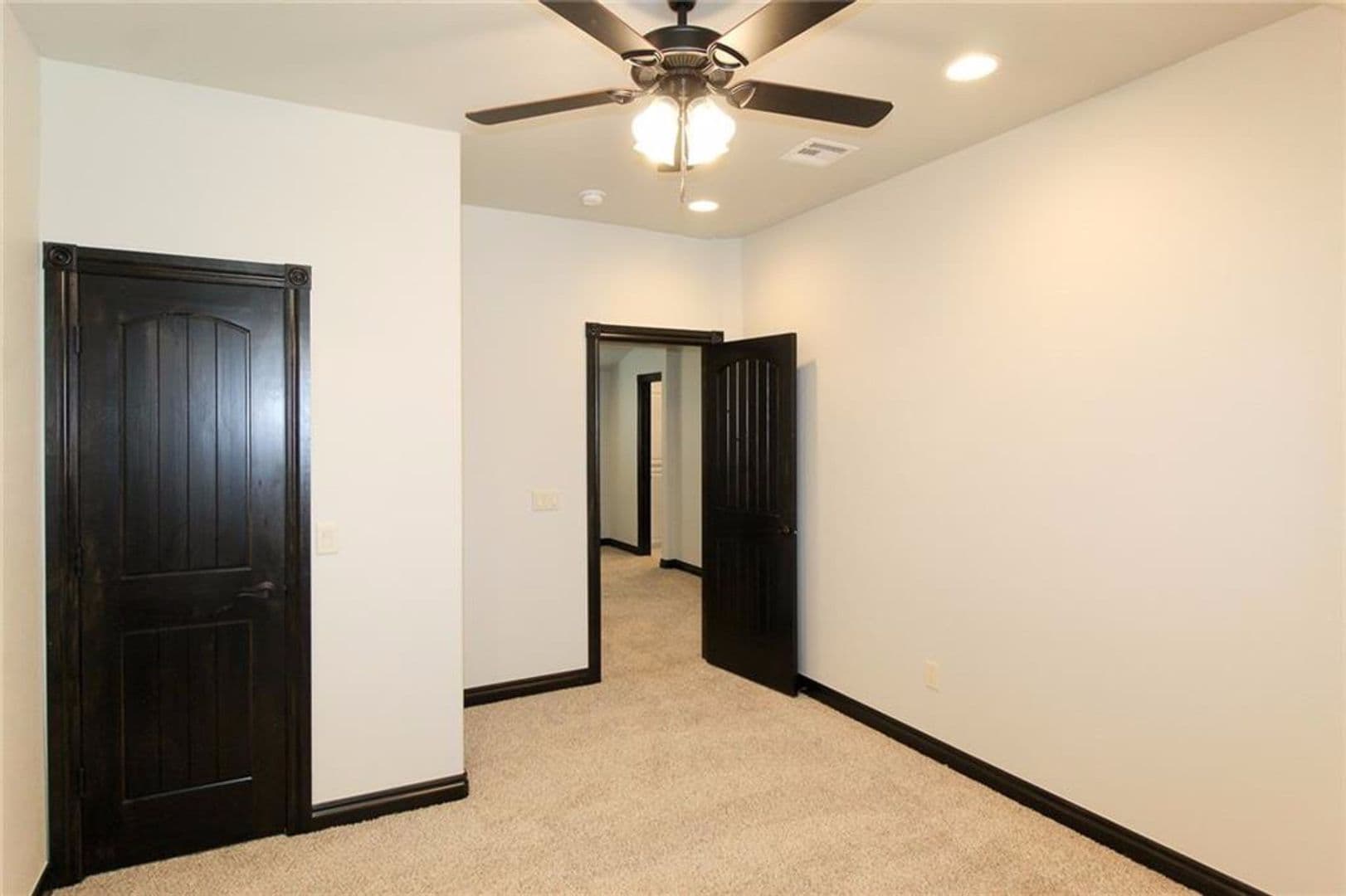 Norman House: 4001 Sam Gordon Drive