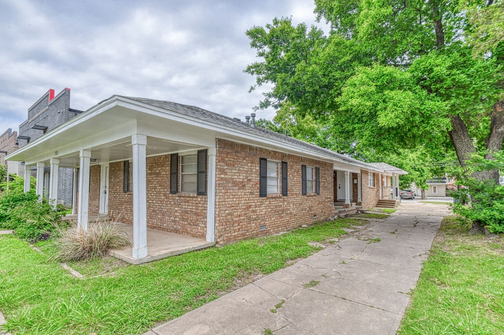 Norman Apartment: 711 Jenkins Ave